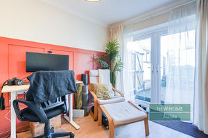 Photo 23- click for photo gallery